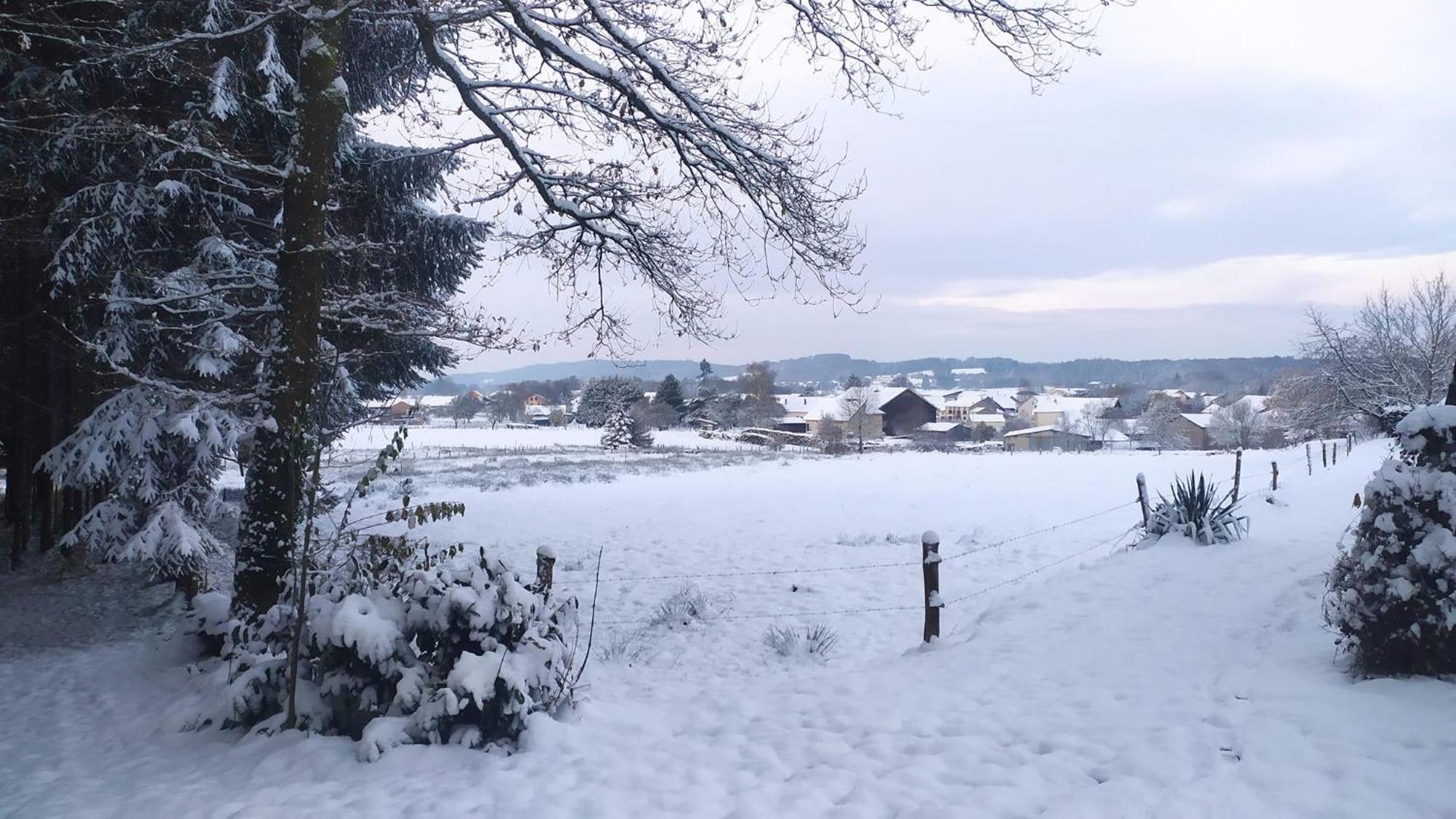 Gite Le Charme D'Argent Charmois-devant-Bruyeres ภายนอก รูปภาพ
